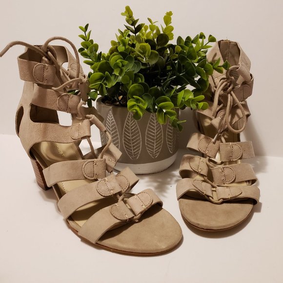 Marc Fisher Tan Ankle Booties - Picture 1 of 7